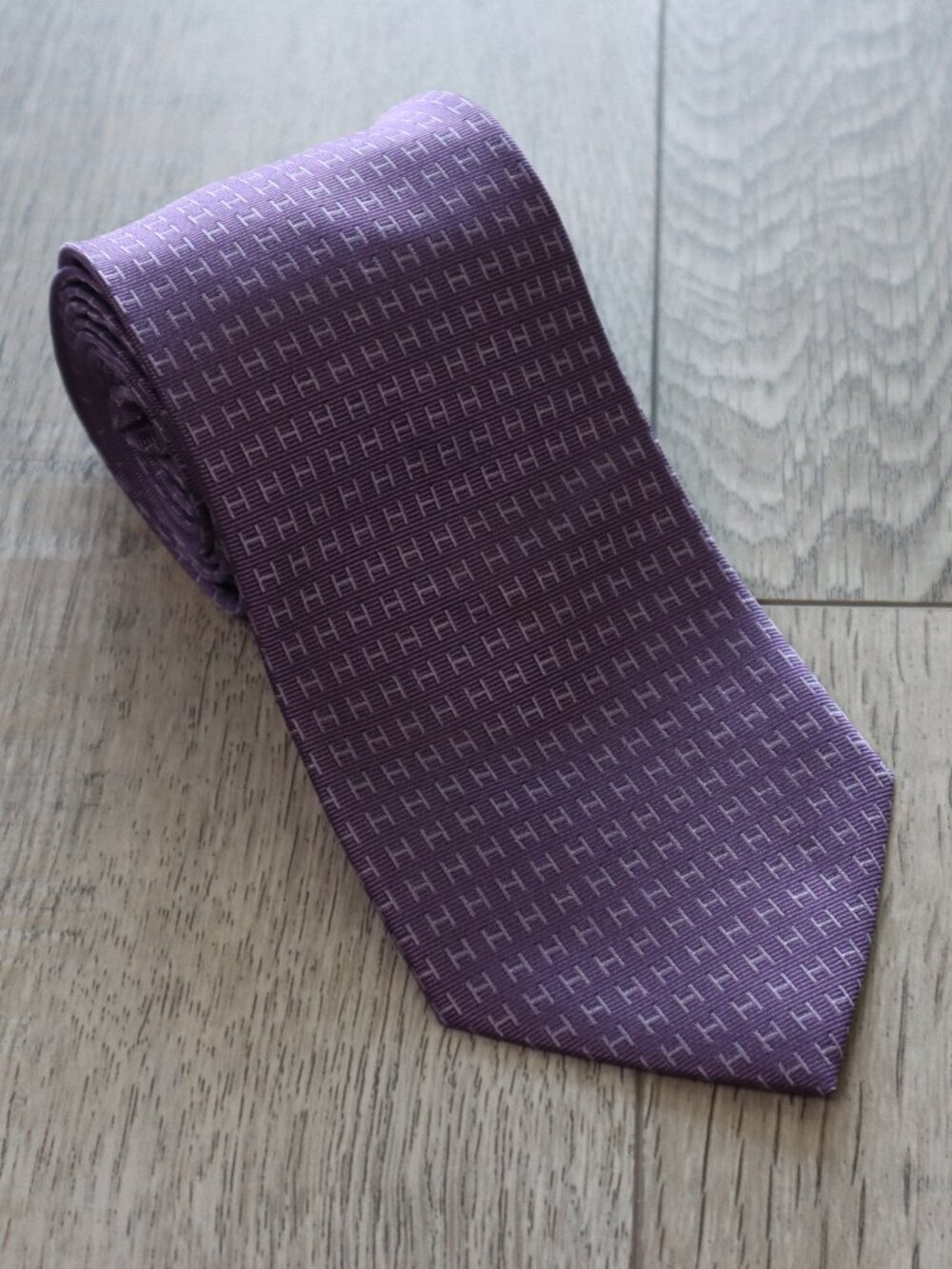 Hermès Paris Paris Lavender H Monogram Silk Tie - Flawed